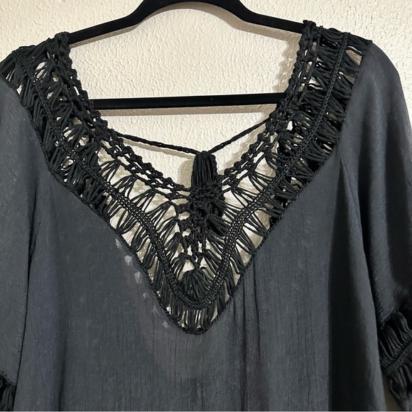 Woven Tassel Trim Dip Hem Black Beach Cover-up Low Back Dress - Picture 4 of 7